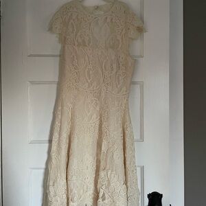 BB Dakota Cream A-line Flutter Sleeve Wedding Dress